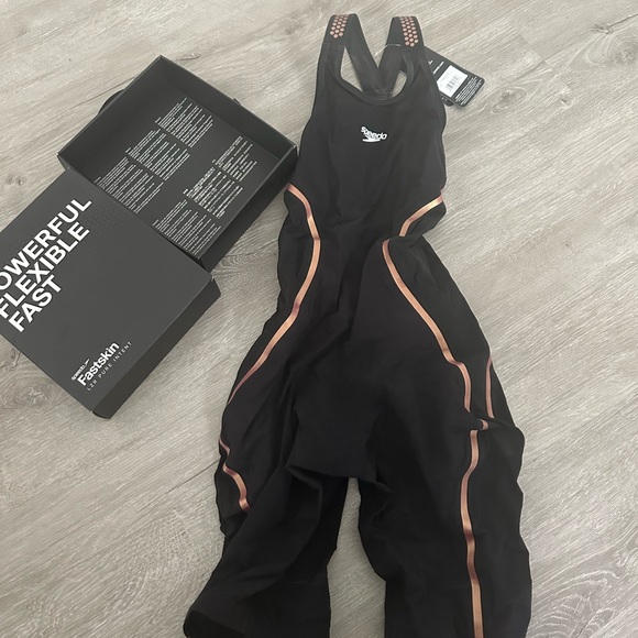 COPY - COPY - Speedo Fastskin LZR Pure Intent - Picture 5 of 7
